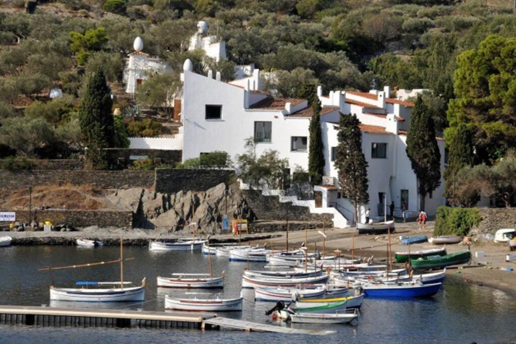 Pequeno Y Acogedor En El Centro De Cadaques Lejlighed Eksteriør billede